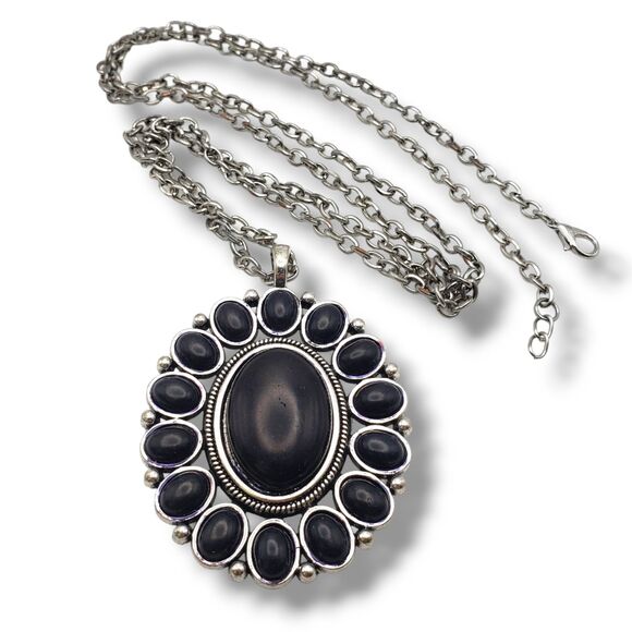 Black Cabachon Floral Pendant Silver Tone Chain Adjustable Length - Picture 2 of 9